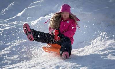 Девочка погибла, скатываясь со снежной горки - gubdaily.ru - Чукотка