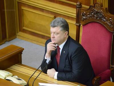 Владимир Путин - Петр Порошенко - Путин заявил о готовности приютить Порошенко - bloknot.ru - Россия - Украина - Киев - Франция - Киев