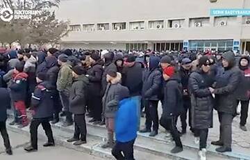 «Пусть дадут молодежи работу!»: в Казахстане возобновились протесты рабочих - charter97.org - Казахстан - Белоруссия - Мангистауская обл.