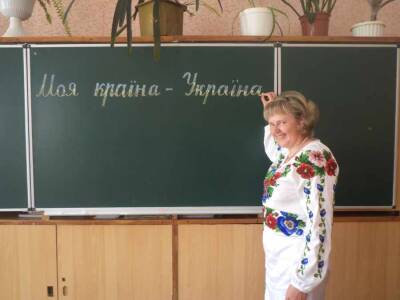 Тарас Кремень - В Киеве двух учителей уволили за русский язык во время уроков - news-front.info - Украина - Киев