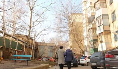В Тюмени машину закидали кабачковой икрой - nashgorod.ru - Россия - Тюмень