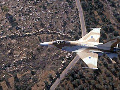 Израиль нанес удар по территории Сирии в ответ на запуск зенитной ракеты - kasparov.ru - Сирия - Дамаск - Израиль - Сана - Ливан - Бейрут