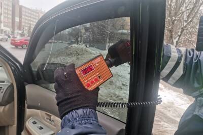 В Твери за тонировку стёкол наказали девять автомобилистов - tver.mk.ru - Россия - Тверь - Тверская обл.