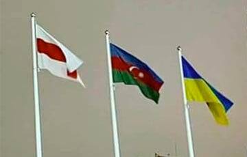 Борис Филатов - В украинском Днепре лукашенковский флаг перед мэрией заменили на бело-красно-белый - charter97.org - Украина - Армения - Израиль - Грузия - Белоруссия - Германия - Польша - Литва - Азербайджан - Греция - Корея