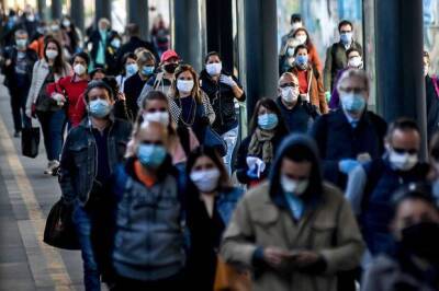 Роберто Сперанц - В Италии отменяют ношение масок на улице - trend.az - Италия