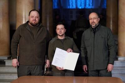 Владимир Зеленский - Милош Земан - Восемь стран призвали предоставить Украине перспективу членства в ЕС - nashe.orbita.co.il - Украина - Эстония - Польша - Литва - Болгария - Словения - Чехия - Латвия - Словакия