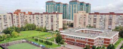 Власти Санкт-Петербурга в 2022 году выкупят у инвесторов 11 зданий школ и детских садов - runews24.ru - Санкт-Петербург