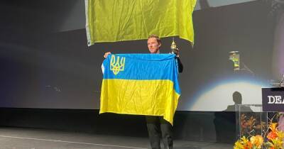 Владимир Путин - "Шерлок" поддержал Украину на церемонии награждения в США (ВИДЕО) - dsnews.ua - Россия - США - Украина - шт. Калифорния