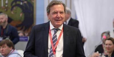 Владимир Путин - Герхард Шредер - Politico: Шредер прибыл в Москву уговаривать Путина прекратить спецоперацию на Украине - ruposters.ru - Москва - Россия - Украина - Германия