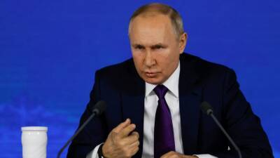 Сергей Шойгу - Владимир Зеленский - Владимир Путин - Путин разрешил отправлять добровольцев воевать в "ДНР" и "ЛНР" - svoboda.org - Россия - Сирия - Украина - ДНР - ЛНР