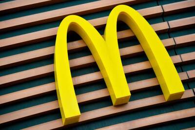 С какого числа и насколько закроется McDonald’s (МакДональс) в Москве и России? Закрытие McDonald’s с 14 марта - pravda-tv.ru - Москва - Россия - county Mcdonald