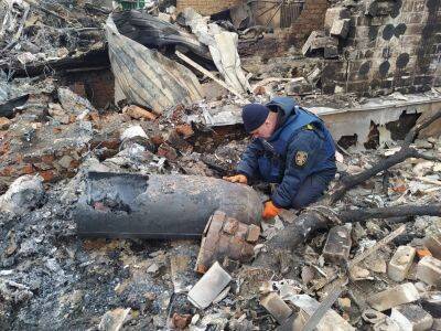 CIT: Россия использует при бомбардировках Чернигова зажигательные авиабомбы - kasparov.ru - Россия - Украина - Николаев