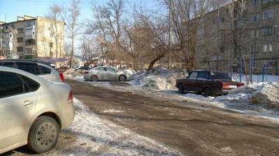 Дорога у дома на 8 Марта, 21, десять лет не знает ремонта - penzainform.ru