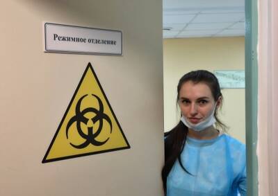 В Москве за сутки COVID-19 заразились 957 человек, суточное число заболевших продолжает снижаться - interfax-russia.ru - Москва - Россия