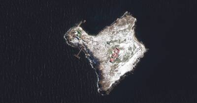 CNN опубликовали первый снимок острова Змеиный после атаки ВС РФ (фото) - focus.ua - Россия - США - Украина