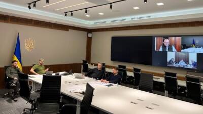 Михаил Подоляк - Украина заявляет, что в понедельник провела «жесткие» переговоры с Россией - golos-ameriki.ru - Россия - Украина - Киев - Reuters