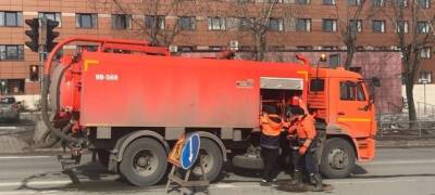 В Петрозаводске ищут водителей без вредных привычек для очистки ливневой канализации - stolicaonego.ru - Петрозаводск - республика Карелия