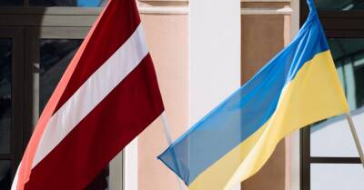 В Даугавпилсе — разногласия по поводу украинского флага на здании музыкальной школы - rus.delfi.lv - Украина - Латвия