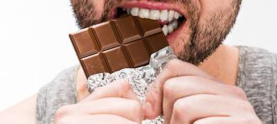 В Петрозаводске мужчина украл шоколад на 2,5 тысячи рублей и съел - stolicaonego.ru - Петрозаводск - республика Карелия