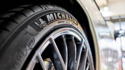 Компания Michelin приостановит производство шин в России и их экспорт в страну - mir24.tv - Россия - Франция