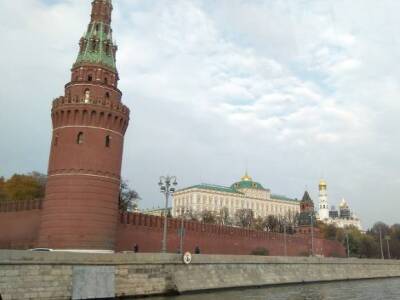 Музеи Кремля не будут требовать досрочно вернуть Фаберже с выставки в Лондоне - rosbalt.ru - Англия - Лондон