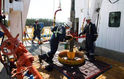 Ян Шебалин - МЭА: поставки российской нефти c апреля сократятся на 3 млн баррелей - smartmoney.one - Россия - Саудовская Аравия - Эмираты - Reuters