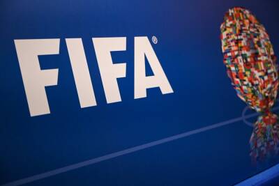 ФИФА временно разрешила переходы украинских футболистов во время закрытого трансферного окна - sport.ru