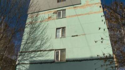 В доме на Ульяновской пенсионеры мерзнут из-за щелей в стене - penzainform.ru
