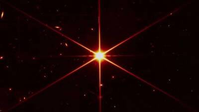 Телескоп «Джеймс Уэбб» прислал первое четкое изображение звезды - mir24.tv