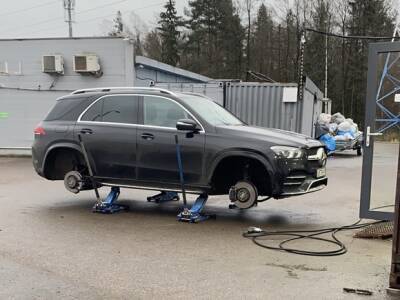 Дептранс призвал столичных водителей подождать со сменой зимней резины - rosbalt - Москва