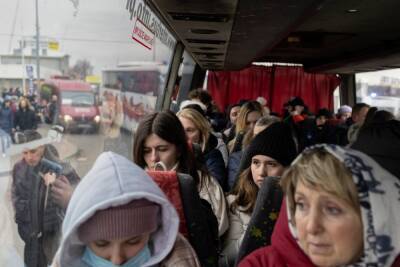 С начала российского вторжения Украину покинули уже более 3,3 миллиона человек — ООН - minfin.com.ua - Россия - Украина - Молдавия - Белоруссия - Румыния - Венгрия - Польша - Словакия