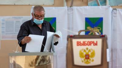 Владимир Путин - "Ъ": российские регионы могут отказаться от выборов губернаторов - svoboda.org - Россия - США - Украина - Саратовская обл. - Рязанская обл. - Владимирская обл. - Кировская обл. - респ.Бурятия - Свердловская обл. - Ярославская обл. - респ. Марий Эл - респ. Удмуртия - Калининградская обл. - Тамбовская обл. - Томская обл. - Новгородская обл. - республика Карелия