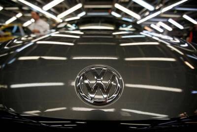 Индонезия - Китайское подразделение Volkswagen создает в КНР два СП по добыче сырья для производстве аккумуляторов - smartmoney.one - Китай - Индонезия - Reuters
