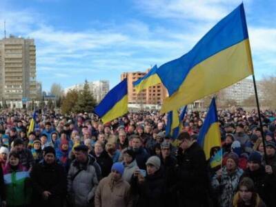 В захваченных городах Херсонской и Запорожской областей прошли проукранские митинги. В Бердянске оккупанты побили митингующих - gordonua.com - Россия - Украина - Запорожская обл. - Херсон - Херсонская обл. - Херсон - Бердянск - Бердянск - Протесты