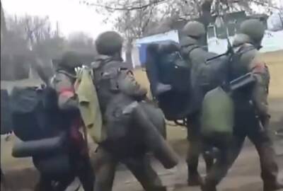 Оккупанты пошли мародерить и подорвались на своей же растяжке: Сейчас не ходят уже - politeka.net - Украина - Запорожье - Мариуполь