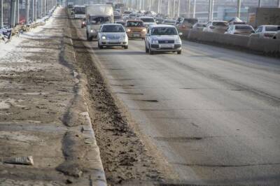 Густаво Зырянов - Lexus - В Новосибирске водитель отсудила 119 тысяч рублей за яму на дороге - sib.fm - Новосибирск - Новосибирская обл.
