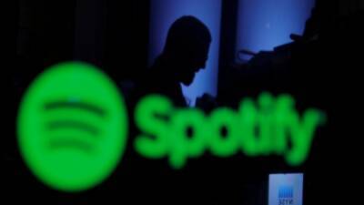 Владимир Путин - Spotify решил прекратить работу в России из-за закона о фейках - svoboda.org - Россия - Украина