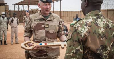 Жозеп Боррель - Евросоюз хочет изменить масштаб инструкторских миссий в Мали - rus.delfi.lv - Франция - Латвия - Мали