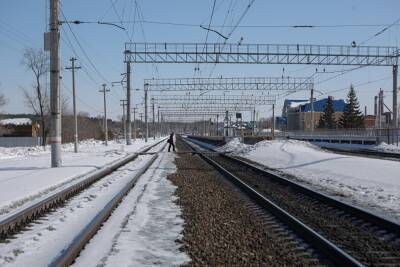 В Челябинске грузовой поезд сбил женщину, которая шла по краю железной дороги - znak.com - Россия - Челябинск