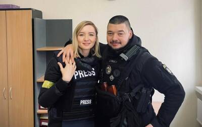 В Киеве сыграли свадьбу в перерывах между обстрелами - korrespondent.net - Россия - Украина - Киев - Киев
