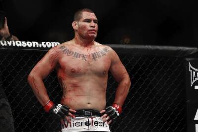 Бывшему чемпиону UFC в тяжёлом весе грозит пожизненное заключение - sport.ru