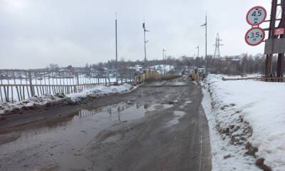 Горожане жалуются на плохое состояние понтонного моста в Соломенном - gubdaily.ru - Петрозаводск
