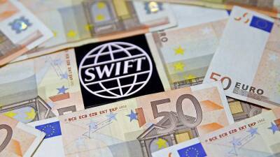 Лиз Трасс - Великобритания поддержала отключение всех российских банков от SWIFT - iz.ru - Россия - США - Украина - Англия - Израиль - Эстония - Литва - Канада - Латвия