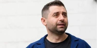 Давид Арахамия - Михаил Подоляк - «Сохранится для музея победы». На первых переговорах Россия передавала Украине договор о капитуляции — Арахамия - nv.ua - Россия - Китай - США - Украина - Крым - Англия - Луганская обл. - Израиль - Турция - Германия - Франция - Польша - Стамбул - Донецкая обл. - Переговоры
