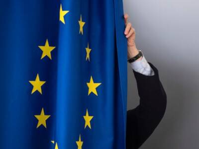 Дидье Рейндерс - Чтобы не обошли санкции за войну против Украины: ЕС хочет положить конец "золотым паспортам" россиянам - unn.com.ua - Россия - Украина - Киев