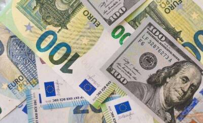 Михаил Беляев - Официальные курсы доллара и евро снизились более чем на 2 рубля - smartmoney.one - Россия