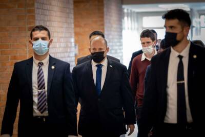 Беннет: «У кого есть право на оружие, ходите с ним по улице» - news.israelinfo.co.il