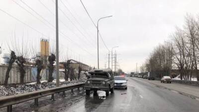 Перевернулась машина на улице 50 лет Октября в Тюмени - nashgorod.ru - Тюмень - Югра