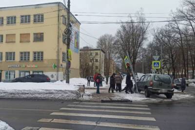 У администрации в Волхове столкнулись два автомобиля, есть пострадавшие - ivbg.ru - Украина - Ленинградская обл.