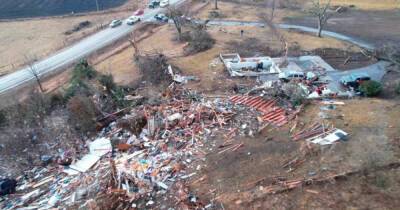 Четверо детей и двое взрослых погибли во время торнадо в США - ren.tv - Россия - США - USA - штат Айова